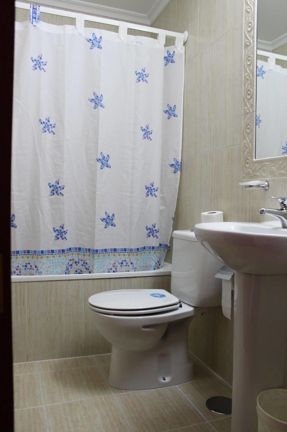 Hostal Jerez Madrid Bagian luar foto